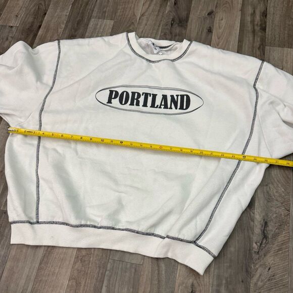 Princess Polly Portland Graphic crewneck Sweatshirt - Picture 4 of 6